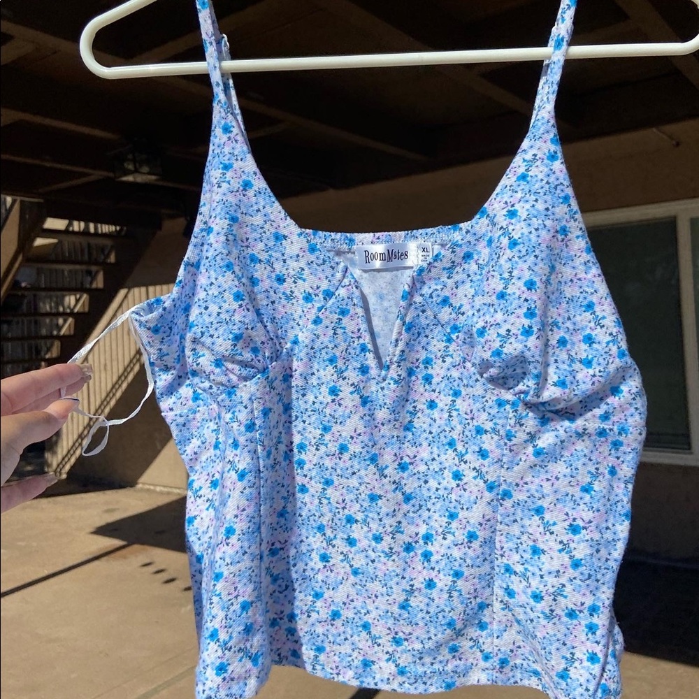 blue floral tank top size xl, can fit medium/large! brand RoomMates.